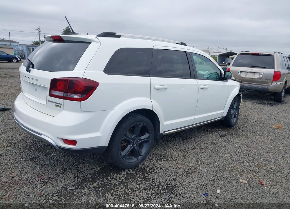 2018 DODGE JOURNEY CROSSROAD VIN: 3C4PDCGG0JT379531