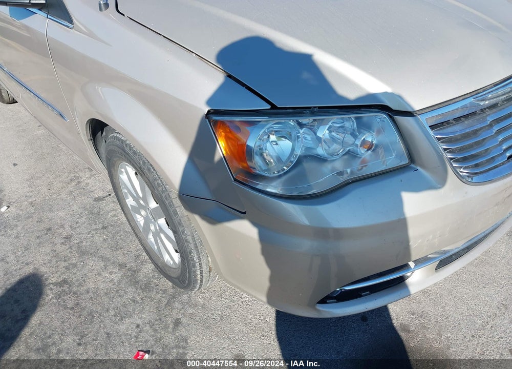 2013 CHRYSLER TOWN & COUNTRY TOURING VIN: 2C4RC1BG2DR743964
