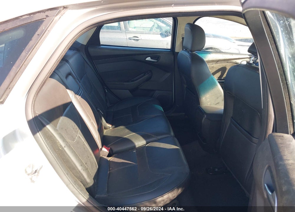 2016 FORD FOCUS SE VIN: 1FADP3F24GL290720