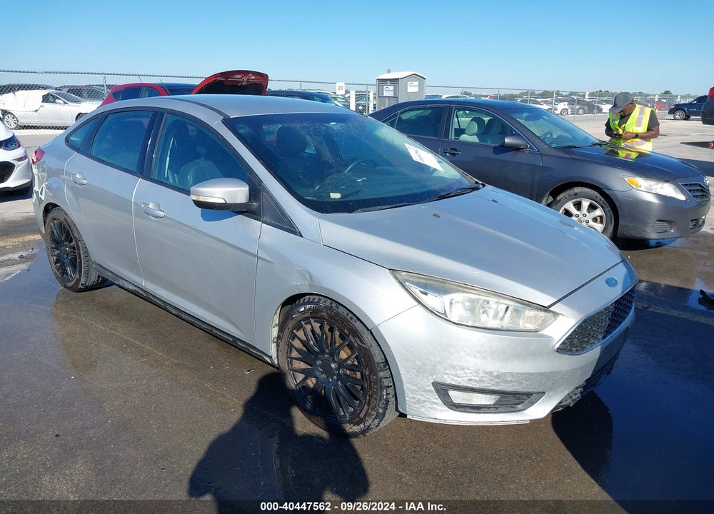 2016 FORD FOCUS SE VIN: 1FADP3F24GL290720
