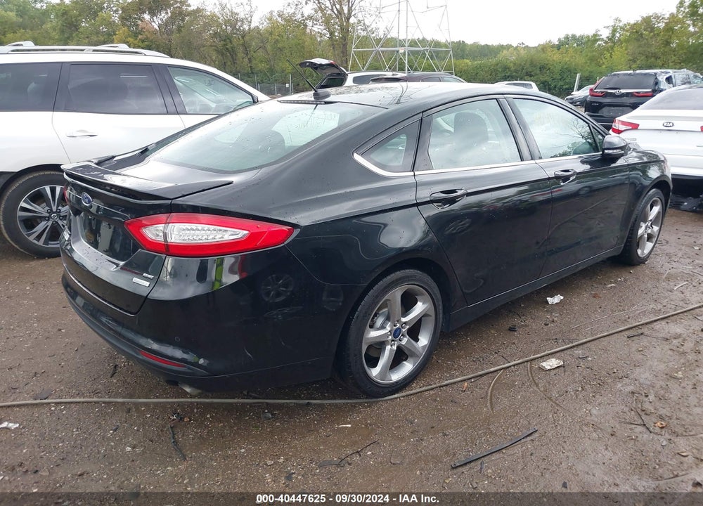 2015 FORD FUSION SE VIN: 3FA6P0HD9FR111593