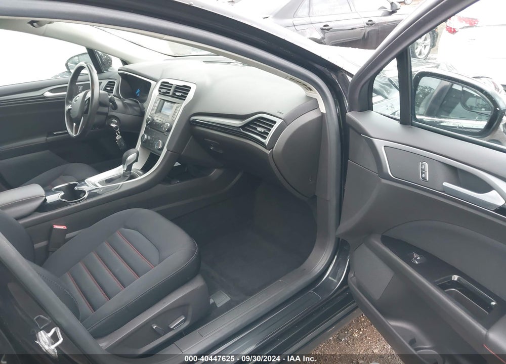 2015 FORD FUSION SE VIN: 3FA6P0HD9FR111593
