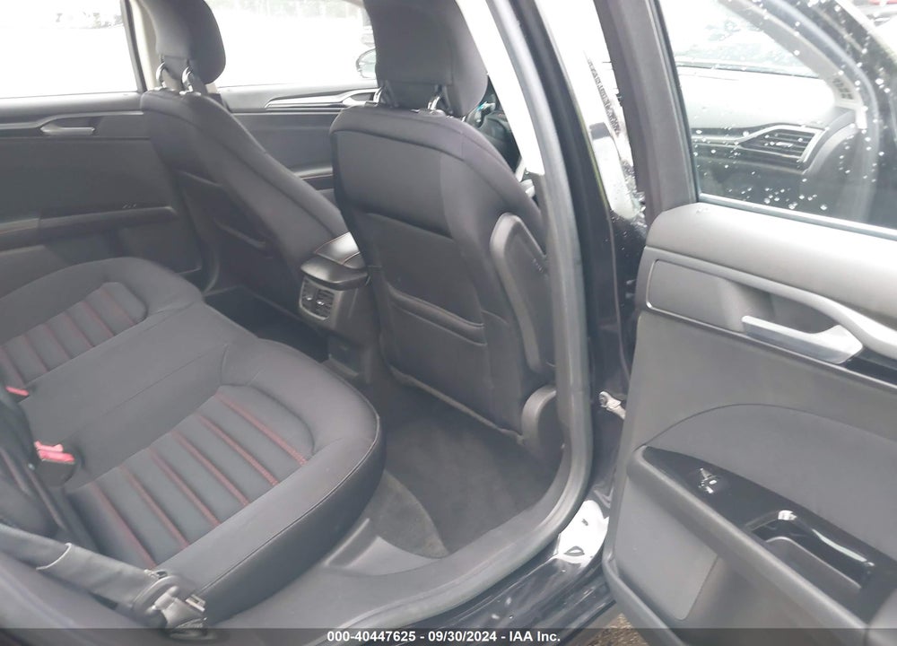 2015 FORD FUSION SE VIN: 3FA6P0HD9FR111593