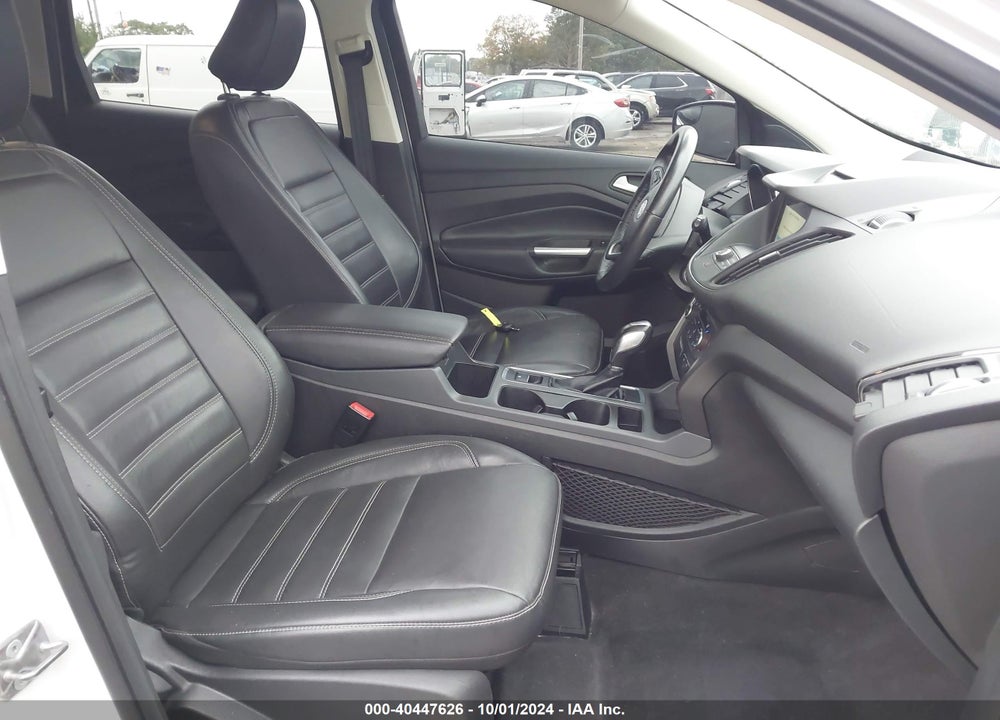 2018 FORD ESCAPE SEL VIN: 1FMCU9HD0JUB39595