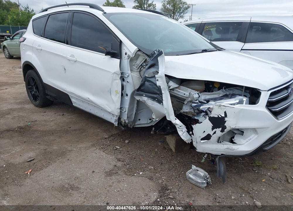 2018 FORD ESCAPE SEL VIN: 1FMCU9HD0JUB39595