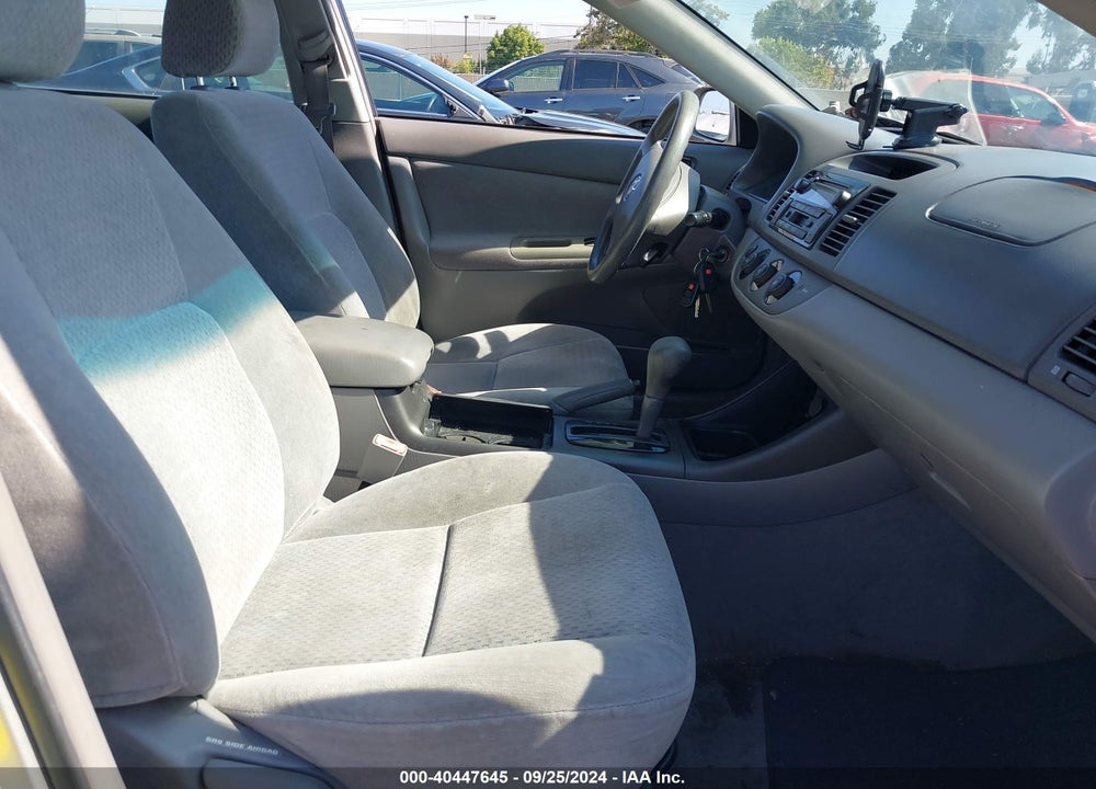 2003 TOYOTA CAMRY LE VIN: 4T1BF30K03U555940