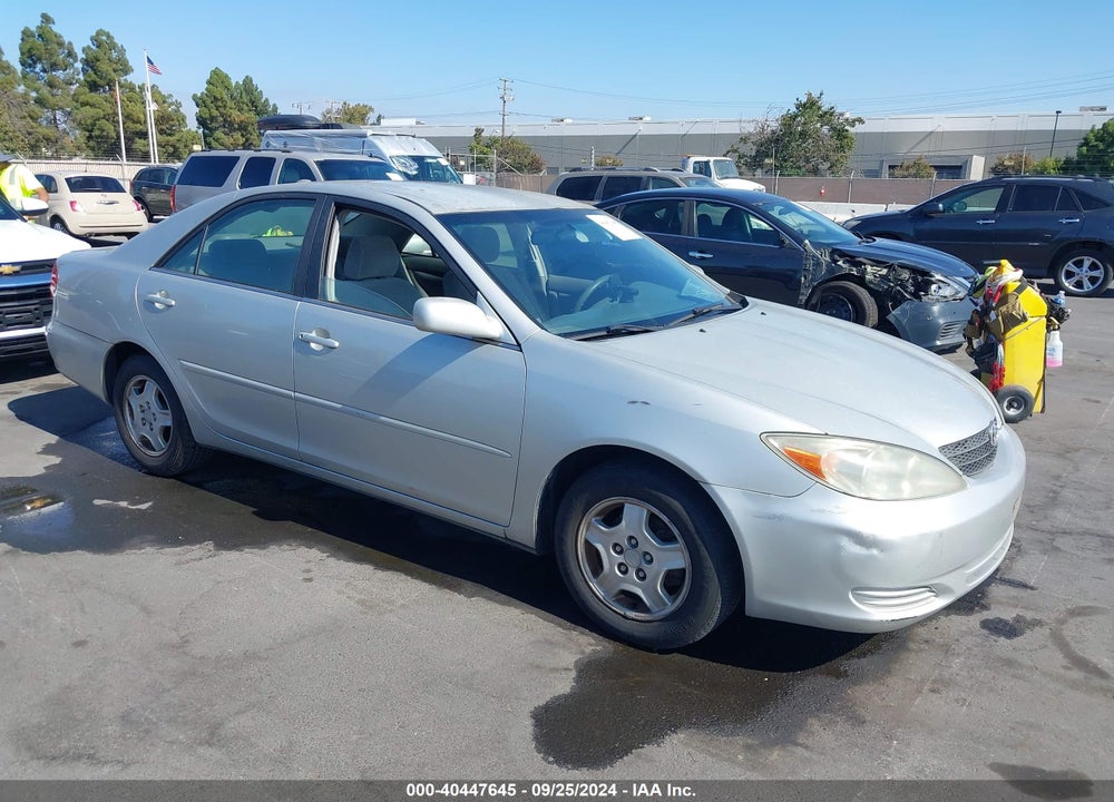 2003 TOYOTA CAMRY LE VIN: 4T1BF30K03U555940