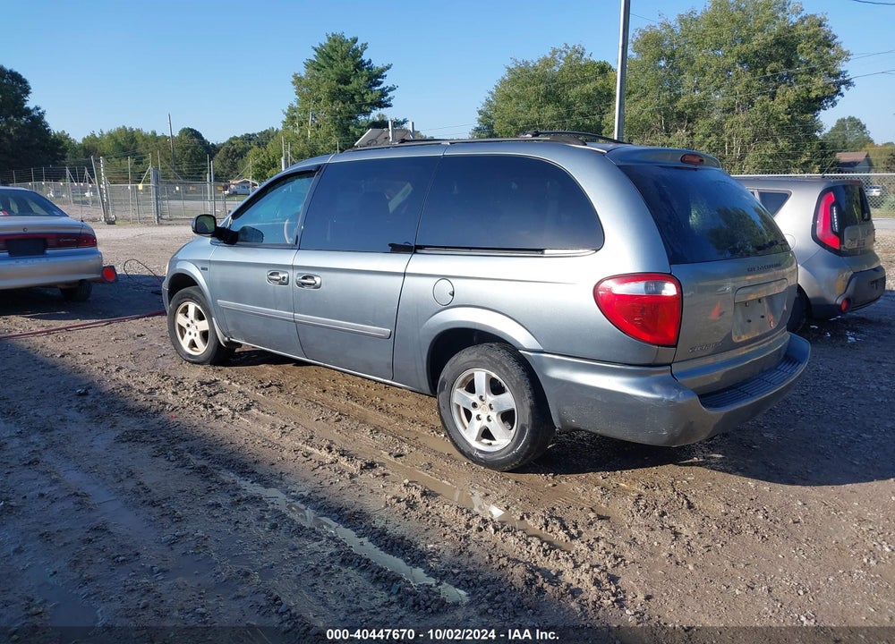 2007 DODGE GRAND CARAVAN SXT VIN: 2D4GP44L97R204188