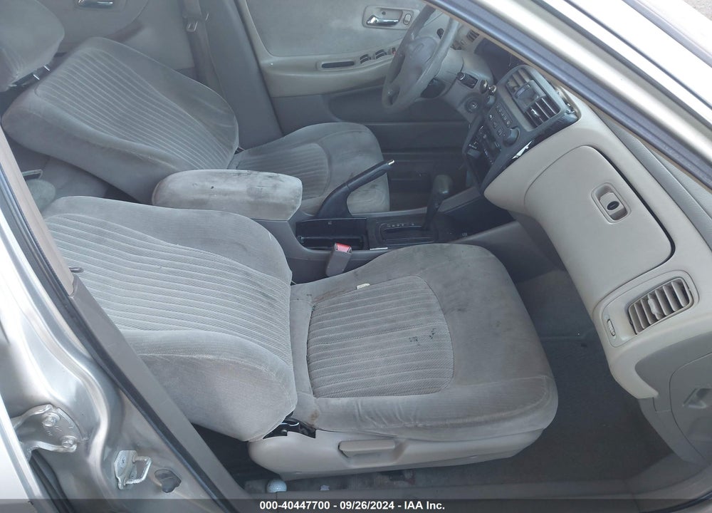 1998 HONDA ACCORD LX VIN: 1HGCG564XWA167941