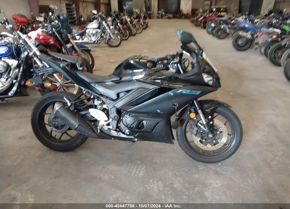 2023 YAMAHA YZFR3 A VIN: MH3RH18Y5PK009759