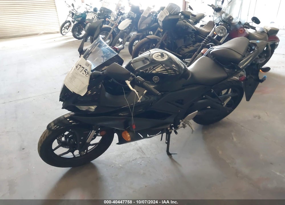 2023 YAMAHA YZFR3 A VIN: MH3RH18Y5PK009759