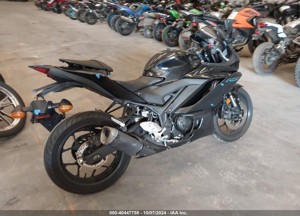 2023 YAMAHA YZFR3 A VIN: MH3RH18Y5PK009759