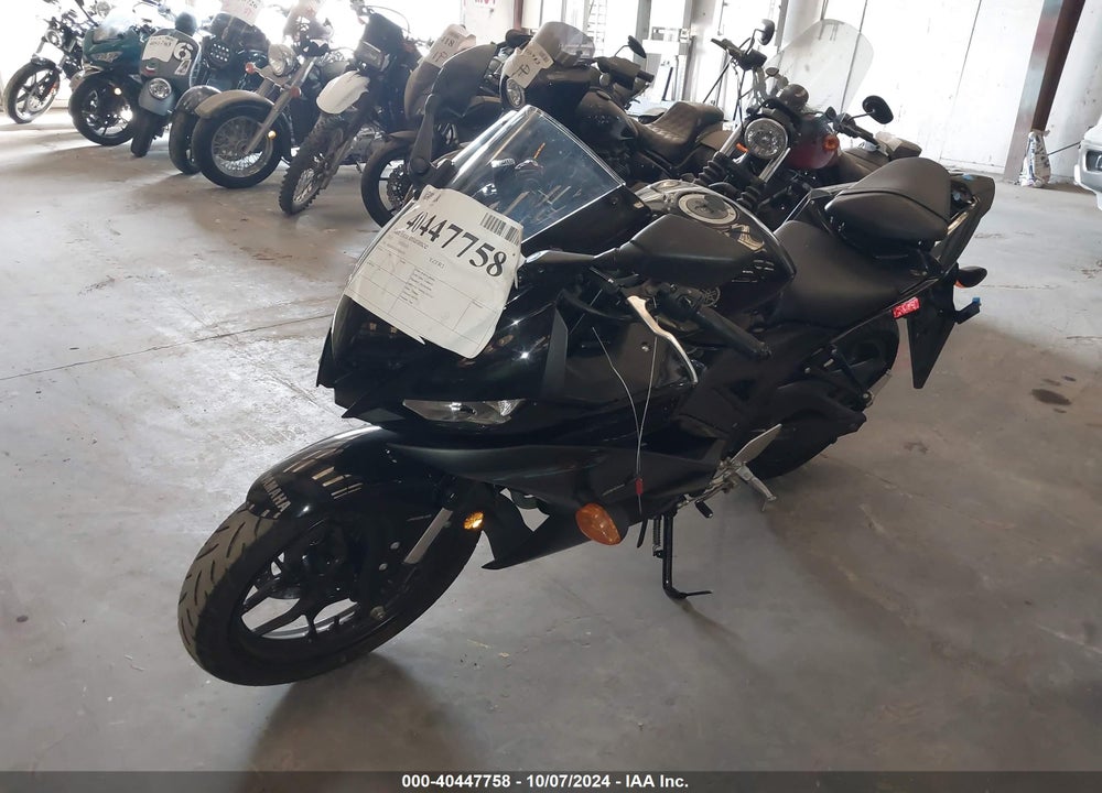 2023 YAMAHA YZFR3 A VIN: MH3RH18Y5PK009759
