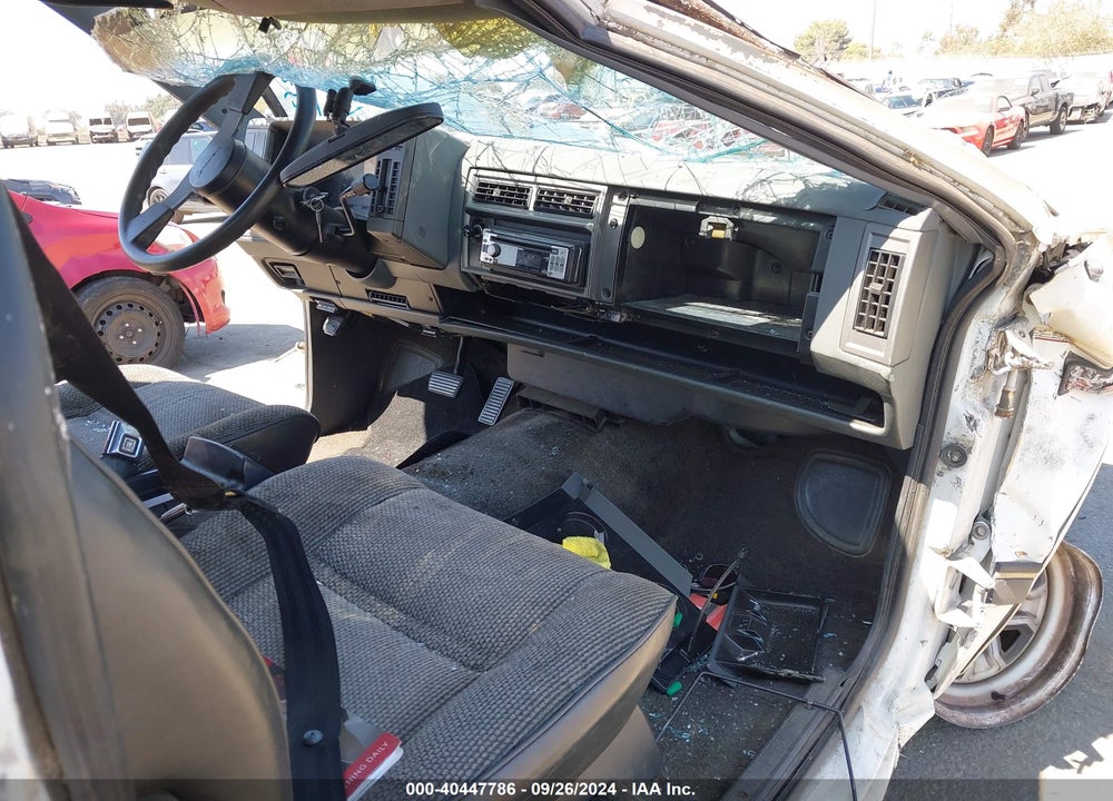 1989 CHEVROLET BLAZER S10 VIN: 1GNCS18Z2K8231347