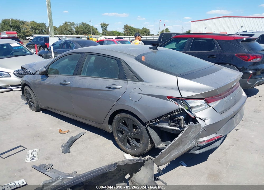 2021 HYUNDAI ELANTRA SEL VIN: KMHLM4AG2MU070193
