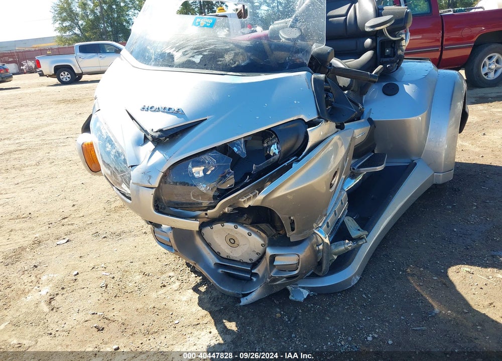 2013 HONDA GL1800 G VIN: JH2SC68G5DK100360