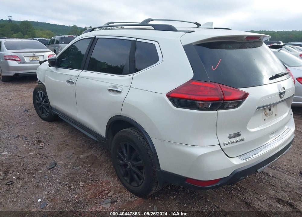 2017 NISSAN ROGUE SV VIN: 5N1AT2MV0HC813065