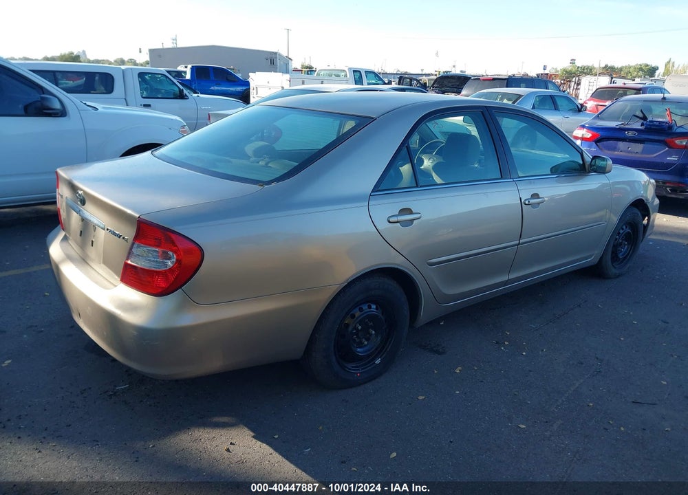2002 TOYOTA CAMRY LE VIN: JTDBE32K520035873