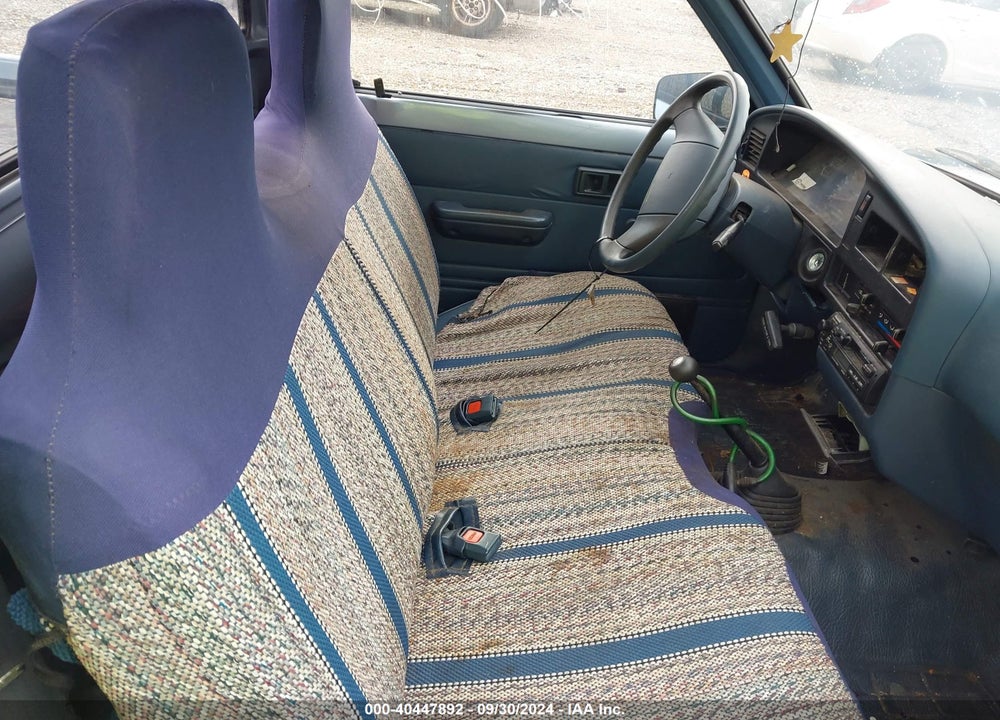 1990 TOYOTA PICKUP 1/2 TON SHORT WHEELBASE VIN: JT4RN81R2L5053004
