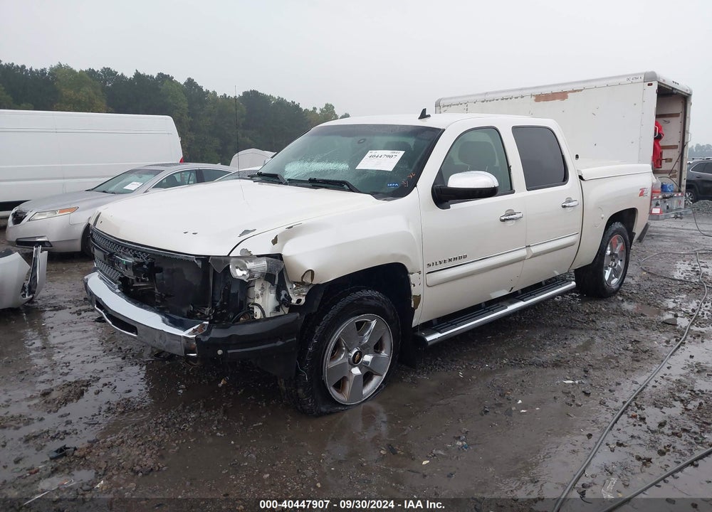 2011 CHEVROLET SILVERADO 1500 LT VIN: 3GCPKSE37BG329770
