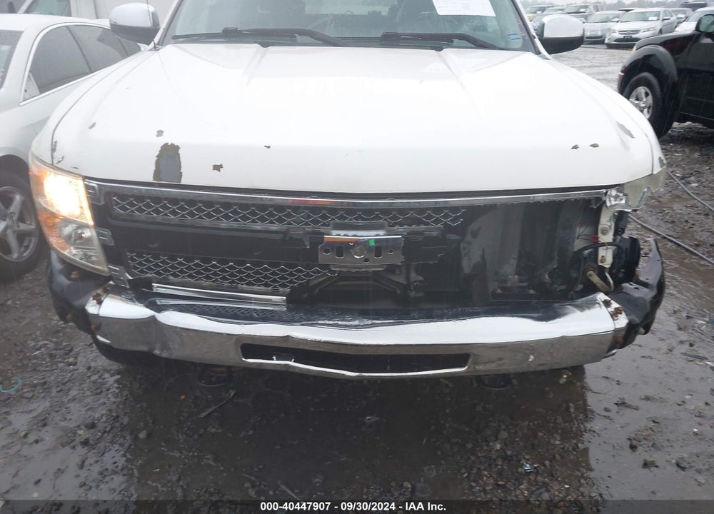 2011 CHEVROLET SILVERADO 1500 LT VIN: 3GCPKSE37BG329770