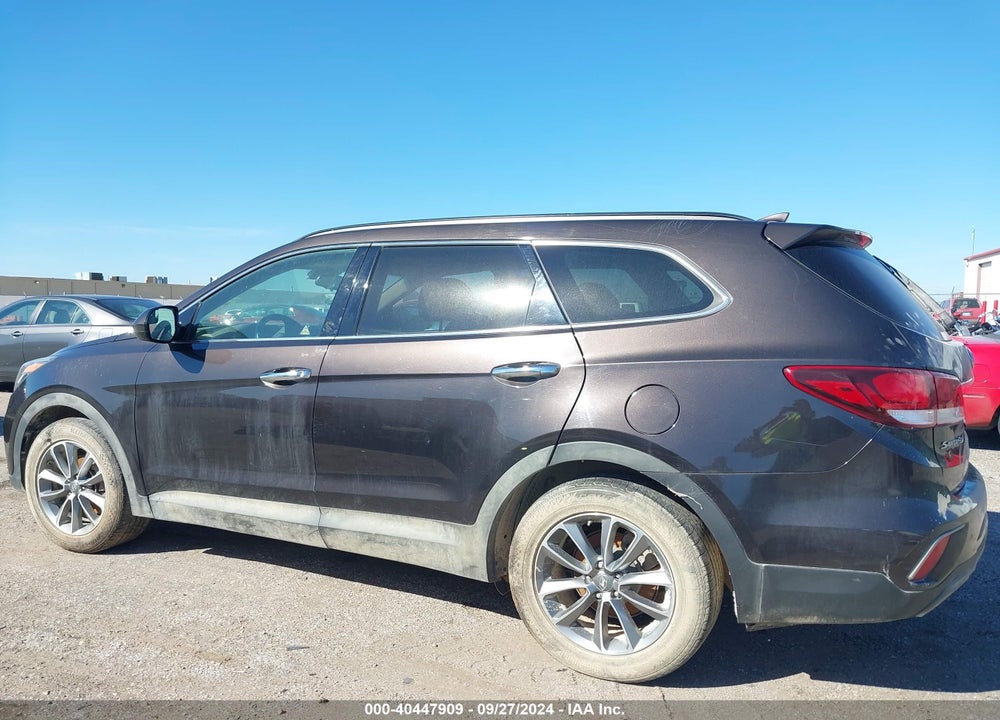 2017 HYUNDAI SANTA FE SE VIN: KM8SMDHF4HU225115
