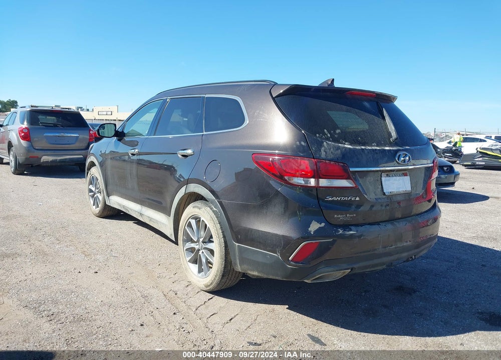 2017 HYUNDAI SANTA FE SE VIN: KM8SMDHF4HU225115