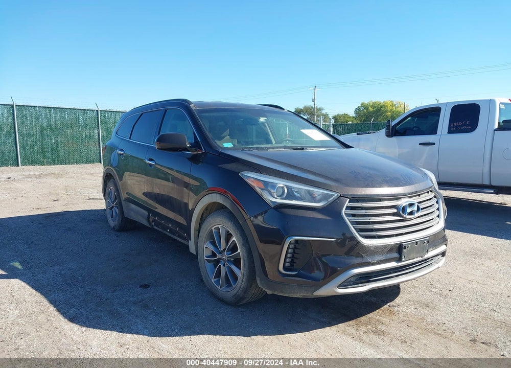 2017 HYUNDAI SANTA FE SE VIN: KM8SMDHF4HU225115