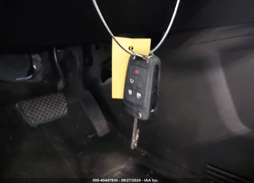 2013 CHEVROLET EQUINOX VIN: 2GNFLPE32D6160883