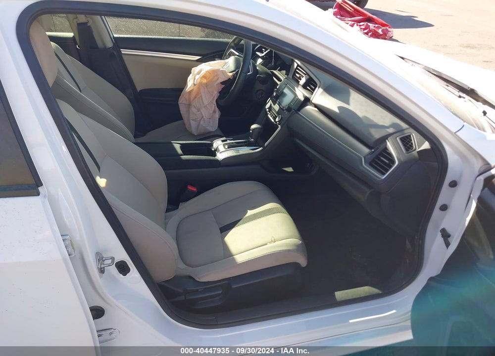 2017 HONDA CIVIC LX VIN: 2HGFC2F56HH547251