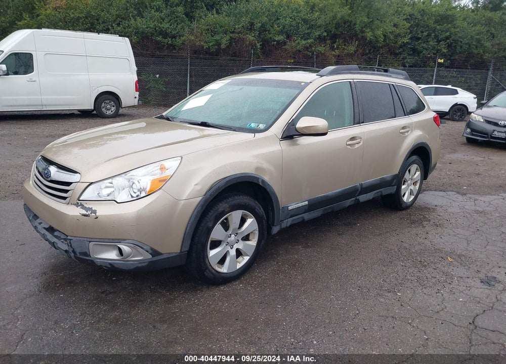 2010 SUBARU OUTBACK 2.5I PREMIUM VIN: 4S4BRBGC8A3383563