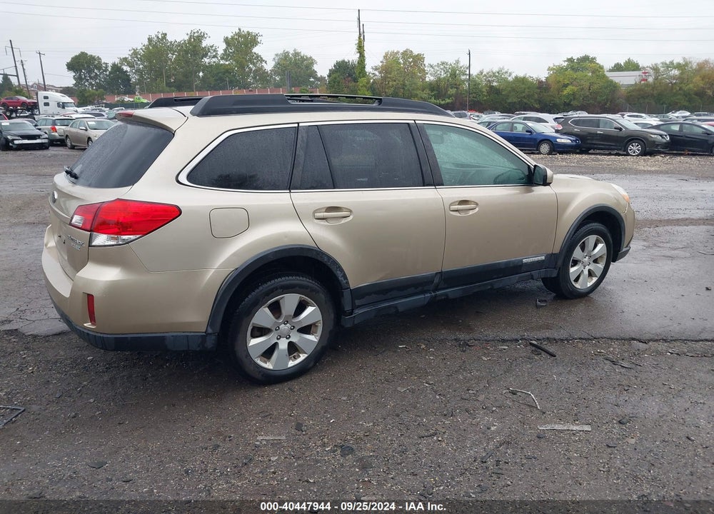 2010 SUBARU OUTBACK 2.5I PREMIUM VIN: 4S4BRBGC8A3383563