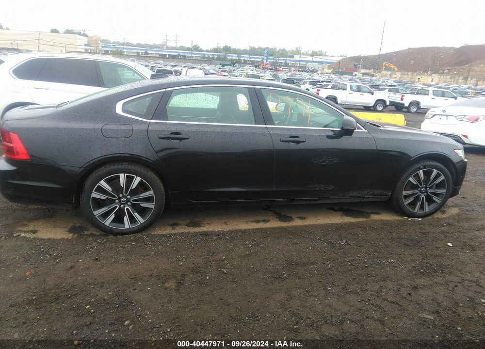 2018 VOLVO S90 T5 MOMENTUM VIN: LVY982MK4JP034838