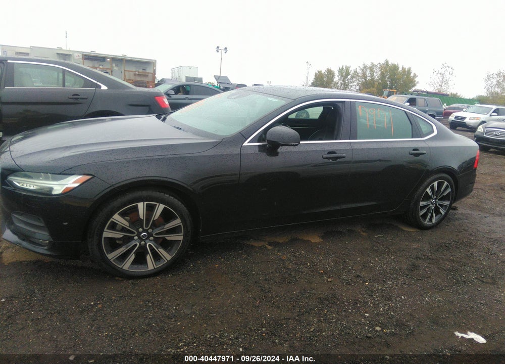 2018 VOLVO S90 T5 MOMENTUM VIN: LVY982MK4JP034838