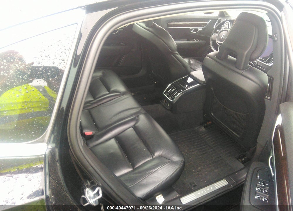 2018 VOLVO S90 T5 MOMENTUM VIN: LVY982MK4JP034838