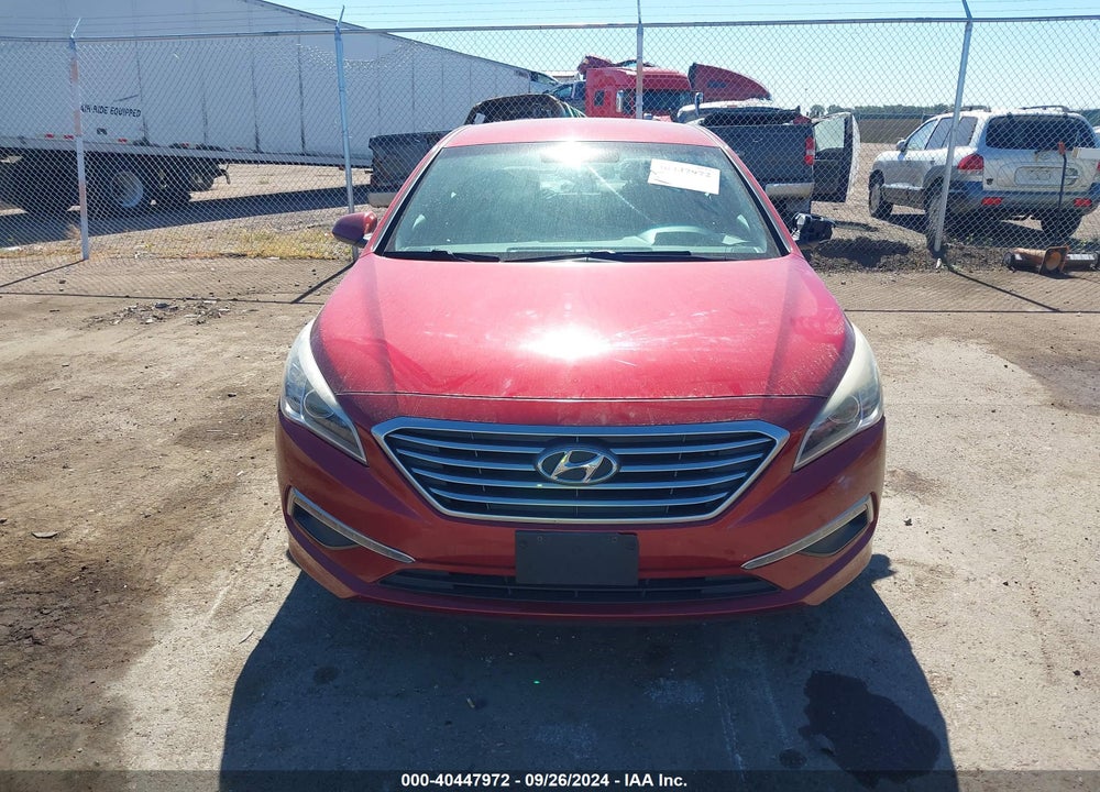 2015 HYUNDAI SONATA SE VIN: 5NPE24AF0FH176553