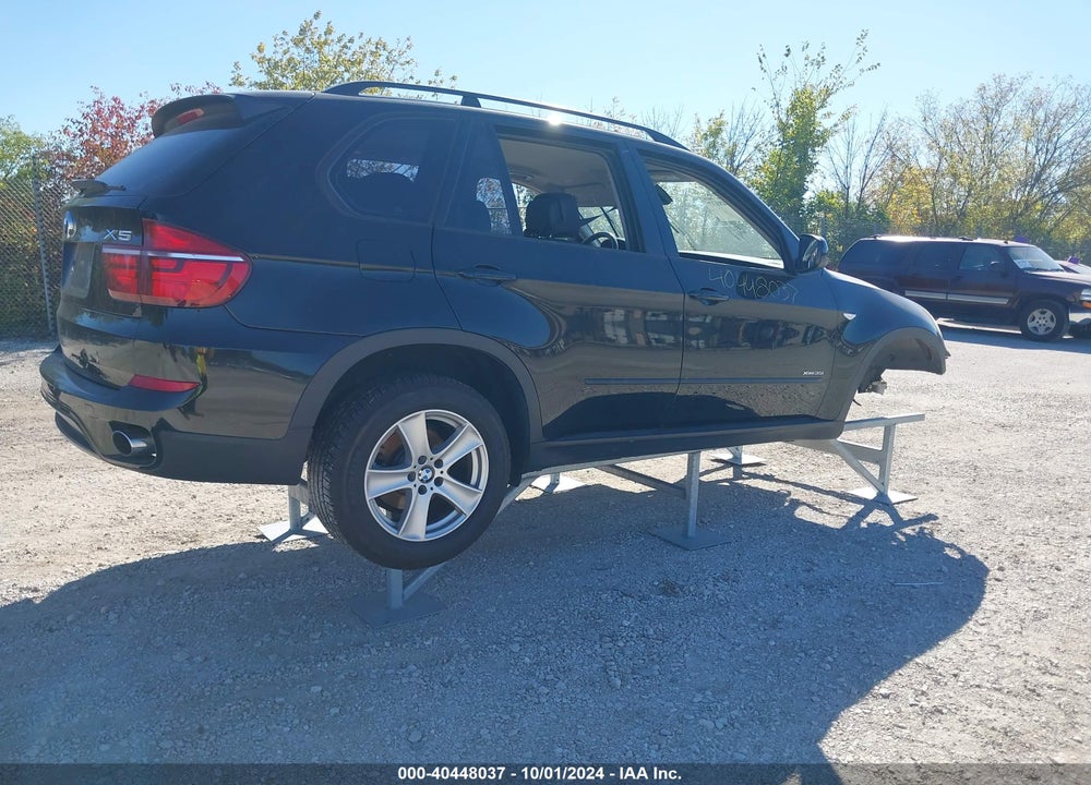 2013 BMW X5 XDRIVE35I/XDRIVE35I PREMIUM/XDRIVE35I SPORT ACTIVITY VIN: 5UXZV4C51D0B12529