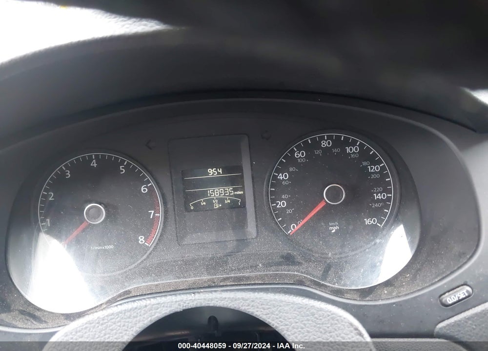 2011 VOLKSWAGEN JETTA 2.5L SE VIN: 3VWBZ7AJ3BM329075