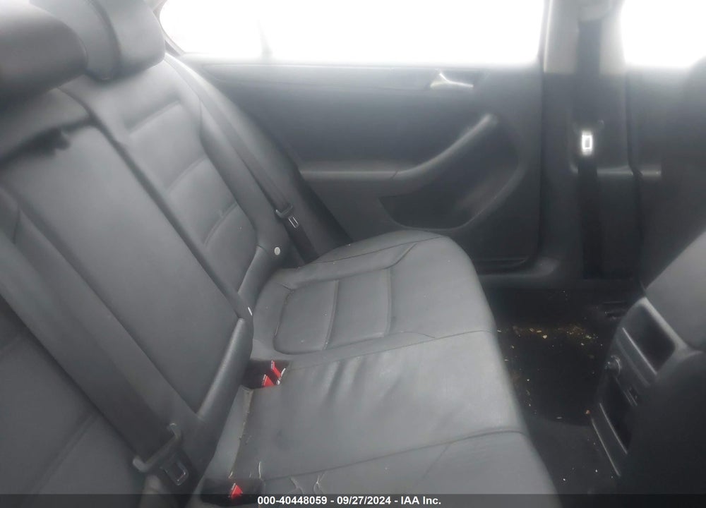 2011 VOLKSWAGEN JETTA 2.5L SE VIN: 3VWBZ7AJ3BM329075
