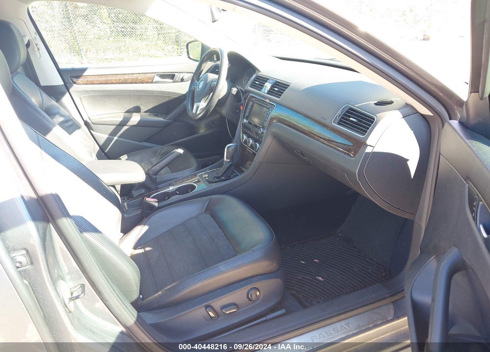 2014 VOLKSWAGEN PASSAT 2.0L TDI SEL PREMIUM VIN: 1VWCN7A39EC049619