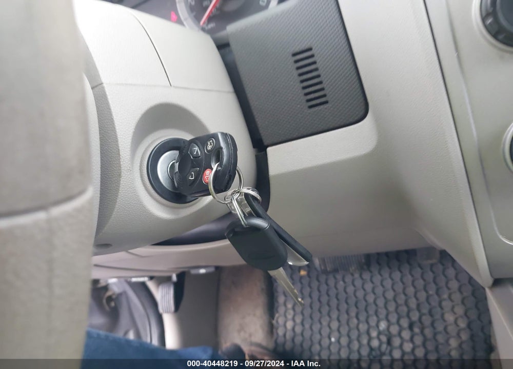 2008 FORD ESCAPE HYBRID VIN: 1FMCU59H08KB16561