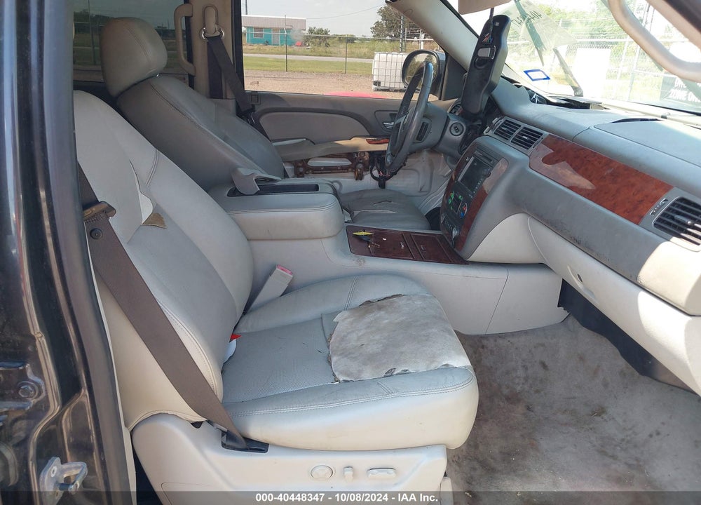 2010 CHEVROLET TAHOE LTZ VIN: 1GNUCCE07AR180956