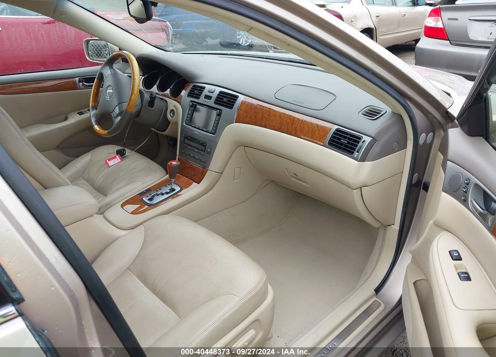 2005 LEXUS ES 330 VIN: JTHBA30G555140963