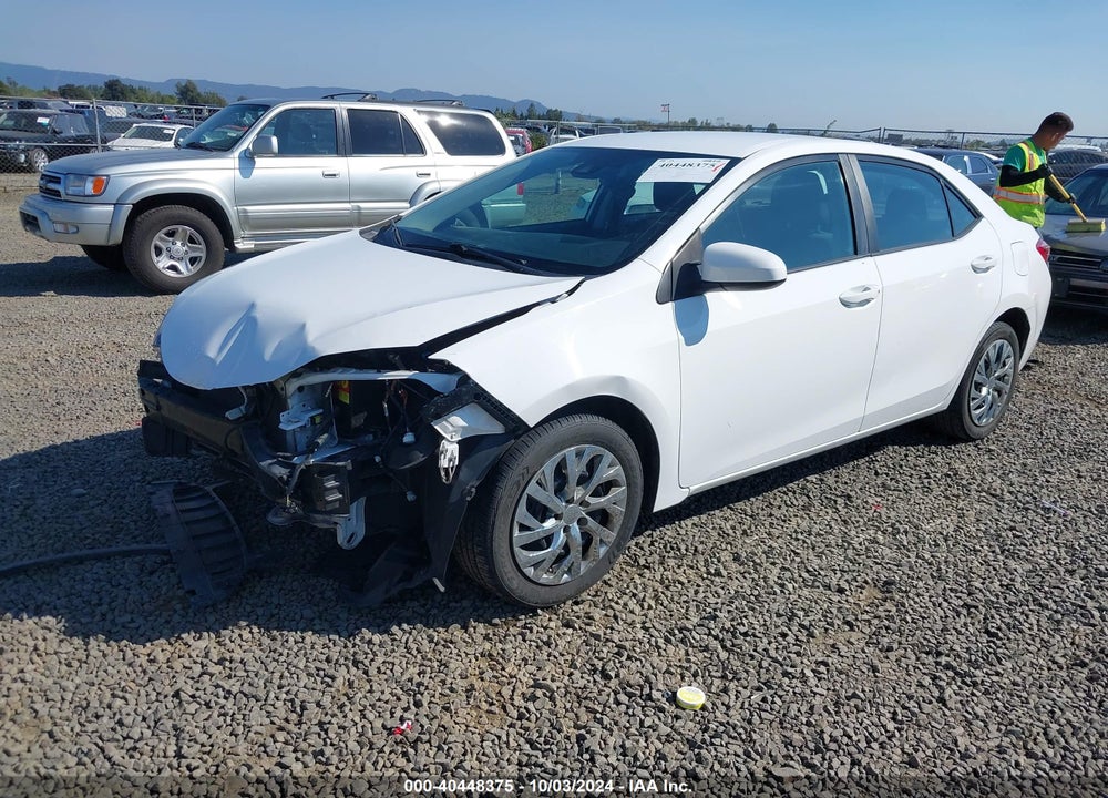 2018 TOYOTA COROLLA LE VIN: 2T1BURHE4JC053518