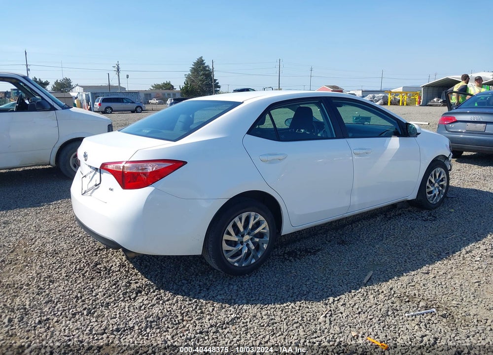 2018 TOYOTA COROLLA LE VIN: 2T1BURHE4JC053518