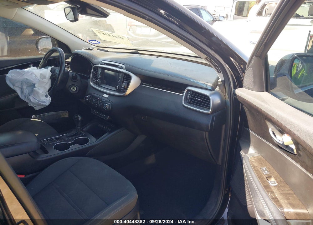 2017 KIA SORENTO 3.3L LX VIN: 5XYPG4A57HG291341