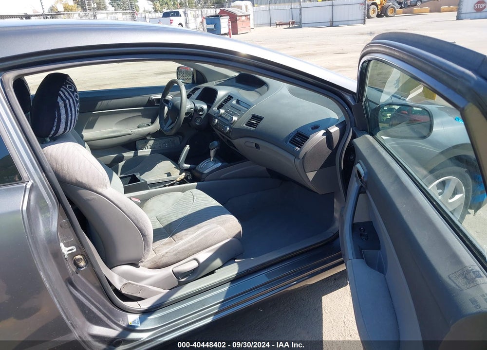 2010 HONDA CIVIC LX VIN: 2HGFG1B61AH528089