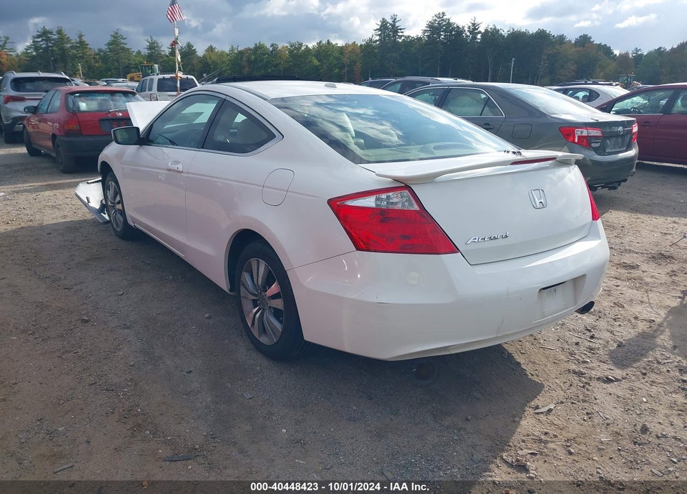 2010 HONDA ACCORD VIN: 1HGCS1B82AA002734
