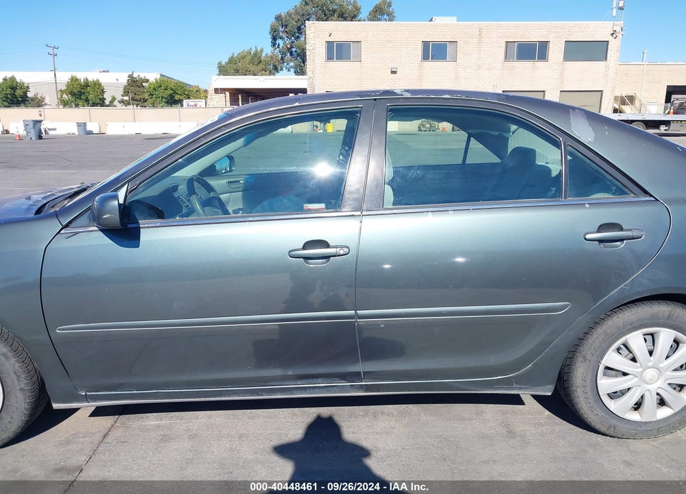 2002 TOYOTA CAMRY LE VIN: 4T1BE30K42U577358