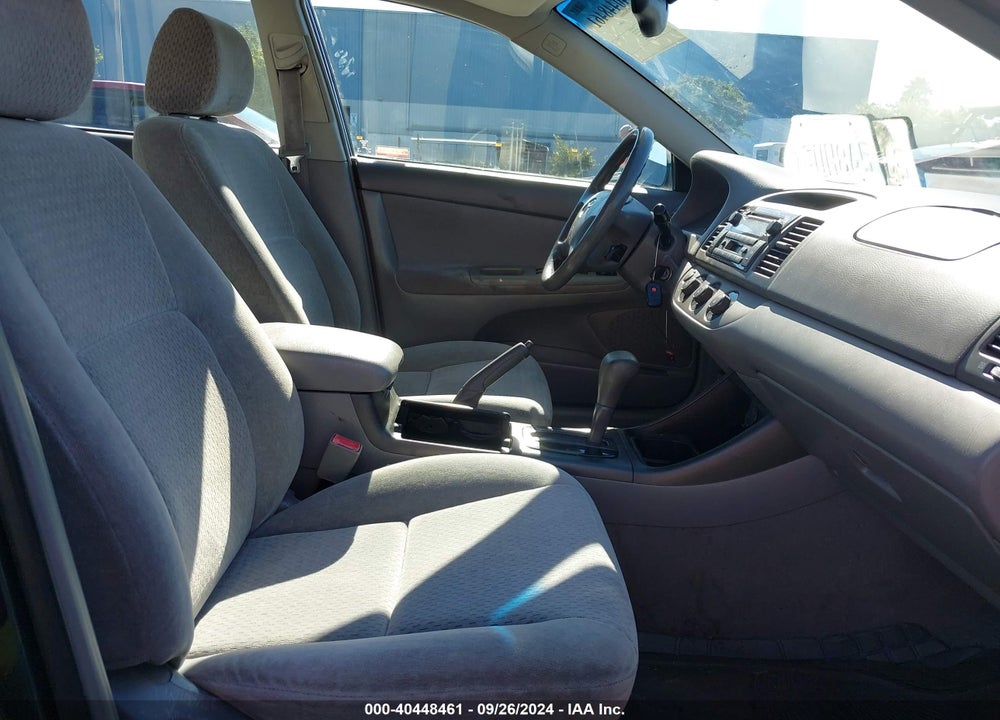 2002 TOYOTA CAMRY LE VIN: 4T1BE30K42U577358